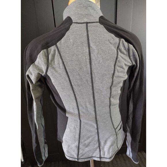 Lululemon Run U-Turn gray and black long sleeved Zip up running pull over Mediu - Picture 3 of 6